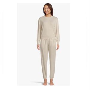 UGG Women's soft and cozy light tan Lounge Set 2-piece.
